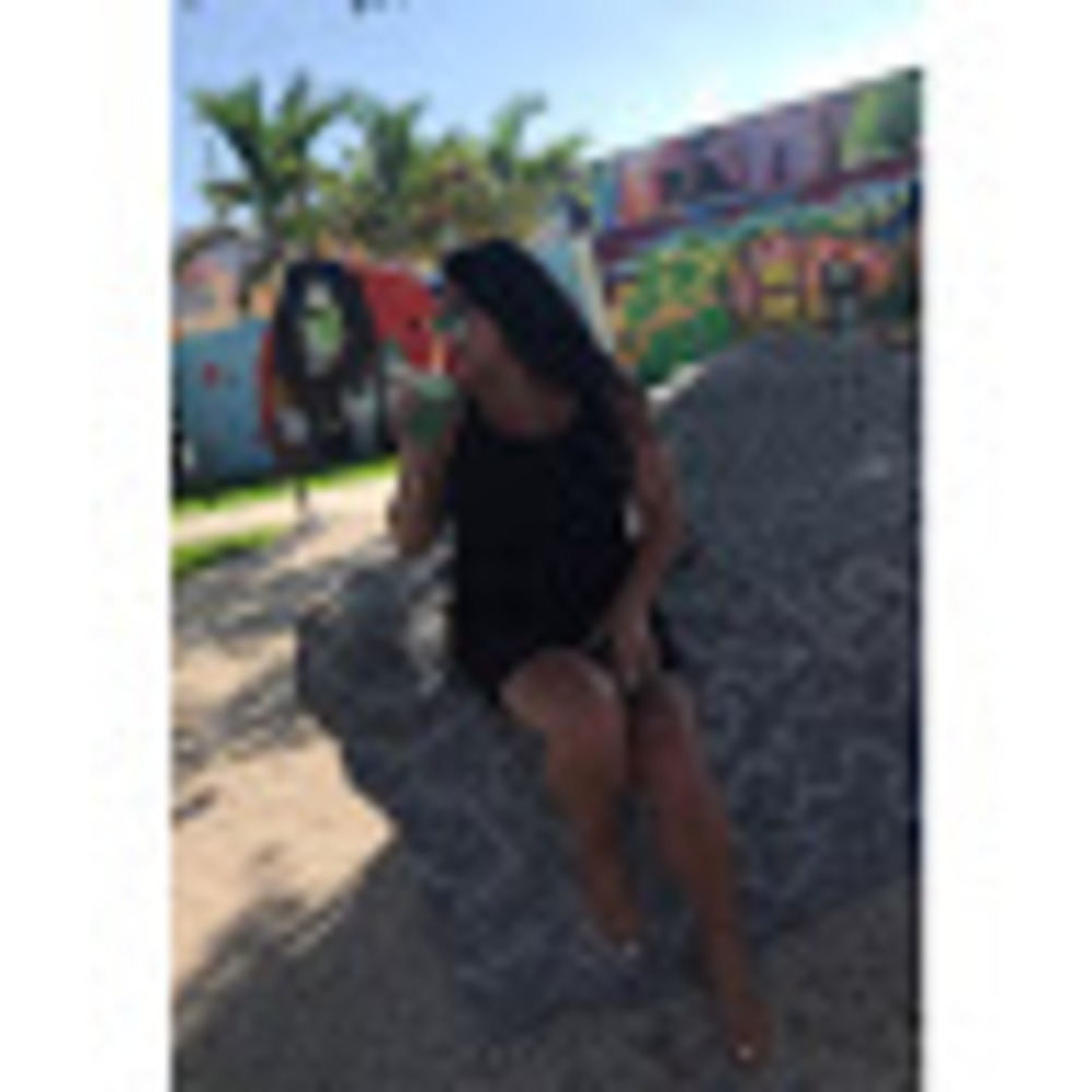 Meet your Posher, Gabriela